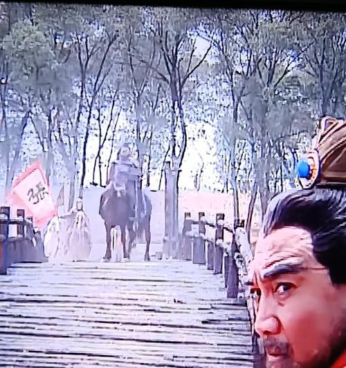 曹操版英雄联盟的玩法是什么？与正版有何不同？
